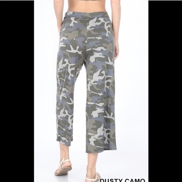 Capri camo lounge pants. - Picture 4 of 5